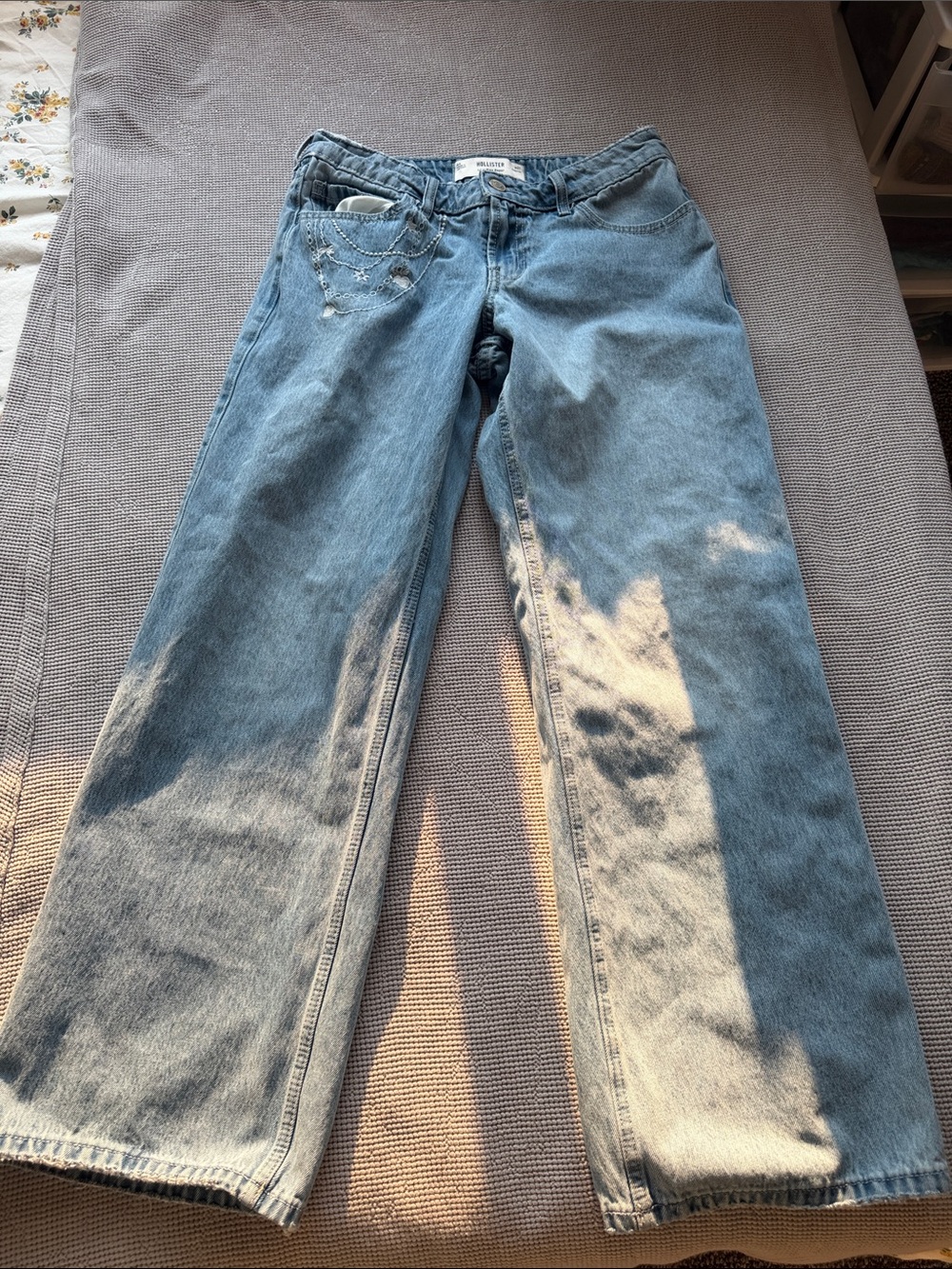Hollister Light Blue Women's Straight-Leg Jeans